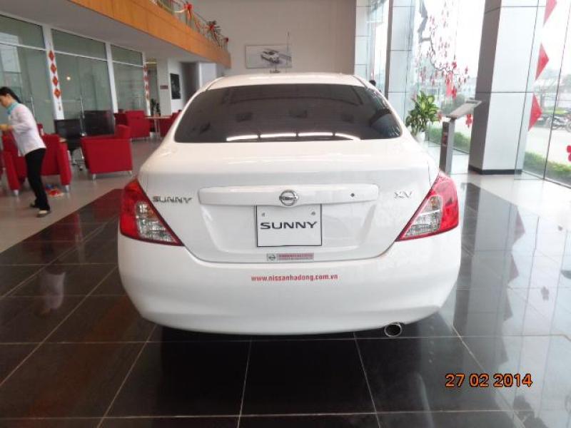Nissan Sunny XL 2015 - Bán ô tô Nissan Sunny XL năm 2015, màu trắng