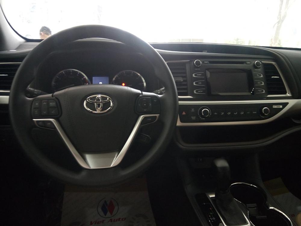 Toyota Highlander LE 2015 - Bán xe Toyota Highlander 2.7L 2016 màu trắng, hàng nhập Mỹ, giao xe ngay, giá rẻ