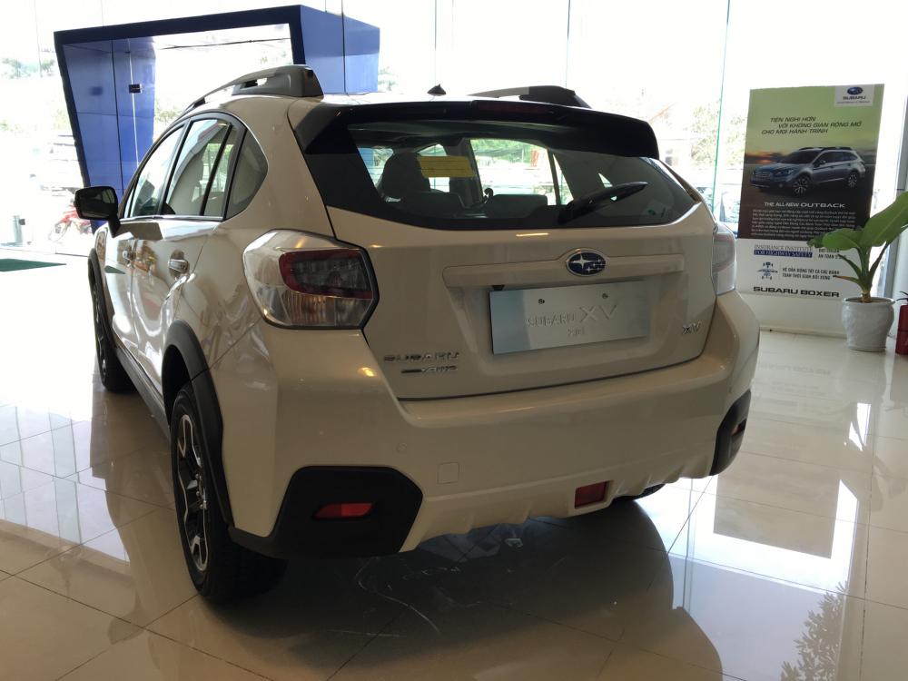 Subaru XV 2.0i 2016 - Bán Subaru XV 2.0i, màu trắng, nhập khẩu