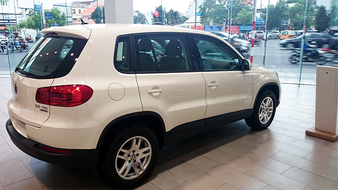 Volkswagen Tiguan DA 2016 - Bán Volkswagen Tiguan DA đời 2016, màu trắng, nhập khẩu nguyên chiếc