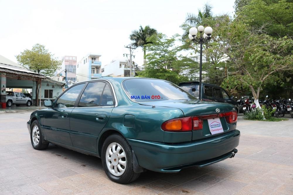Hyundai Sonata 1999 - Cần bán xe Hyundai Sonata đời 1999, nhập khẩu chính hãng, số tự động, 135 triệu