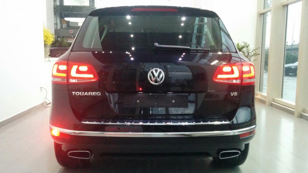 Volkswagen Polo   2016 - VW Polo Sedan AT sx 2015 màu trắng, giá rẻ bất ngờ chỉ 632 triệu, giao xe ngay, hỗ trợ trả góp
