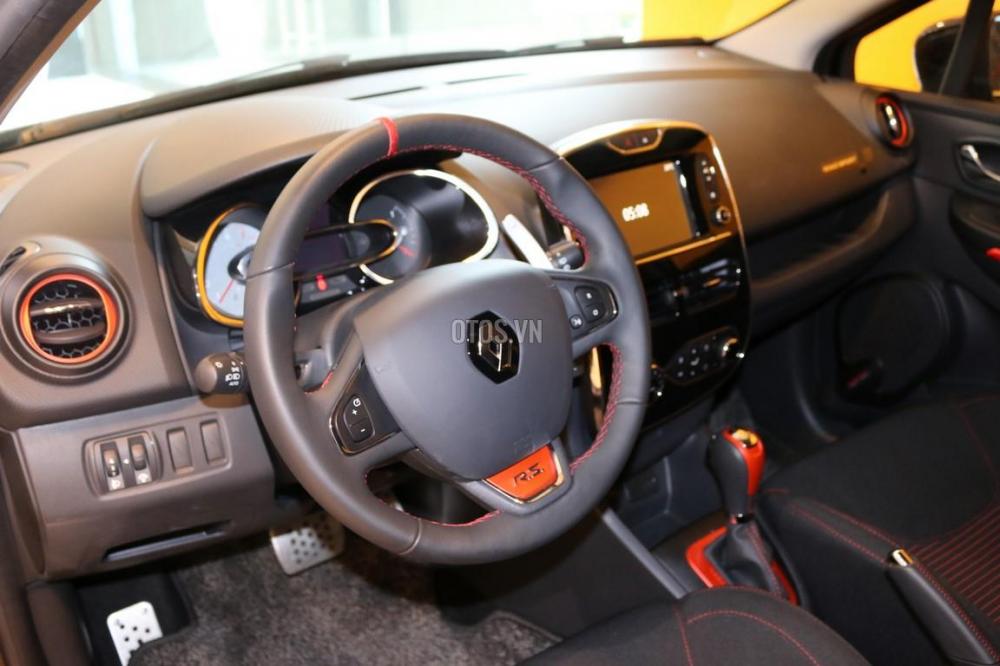 Renault Clio RS 2016 - Trả trước 133 triệu khởi đầu đẳng cấp Châu Âu với Volkswagen Polo Hatchback AT 2015 màu cam, nhập khẩu nguyên chiếc