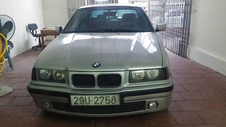 BMW 3 Series 320i 1996 - Bán xe BMW 3 Series 320i sản xuất 1996, màu trắng, xe nhập