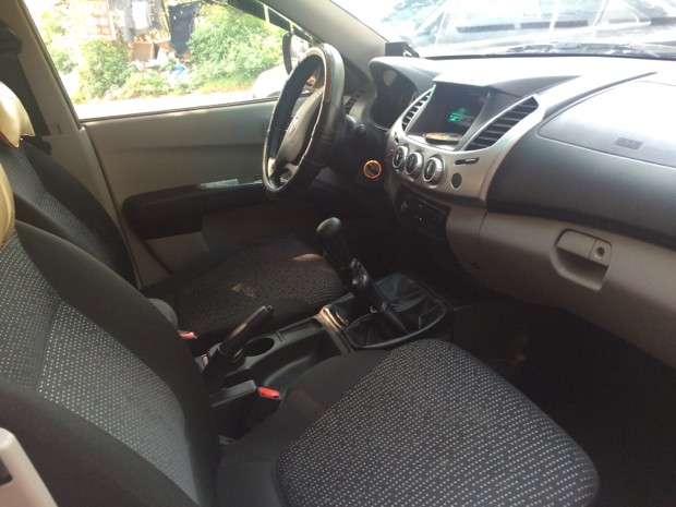 Mitsubishi Triton GLS 2014 - Cần bán xe Mitsubishi Triton GLS đời 2014, giá tốt