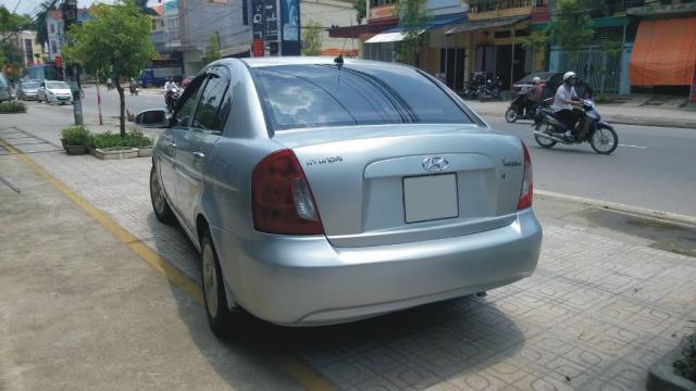 Hyundai Verna   2008 - Bán ô tô Hyundai Verna đời 2008, màu bạc, xe nhập số sàn