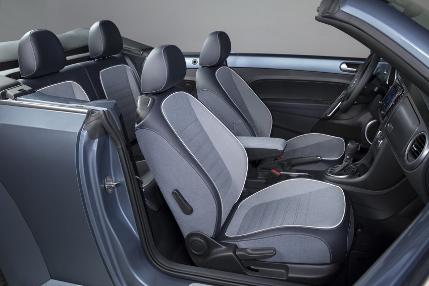 Volkswagen Polo   2015 - Sở hữu xe Đức Polo Hatchback AT màu bạc chỉ trừ 133 triệu, khuyến mãi cực sốc tại Quảng Bình