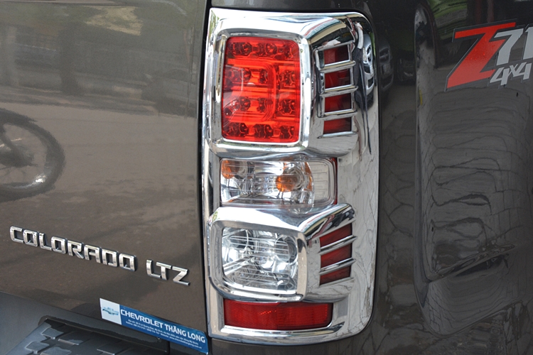 Chevrolet Colorado LTZ 2013 - Bán xe Chevrolet Colorado LTZ đời 2013, màu nâu, nhập khẩu chính hãng mới 95%, 515tr
