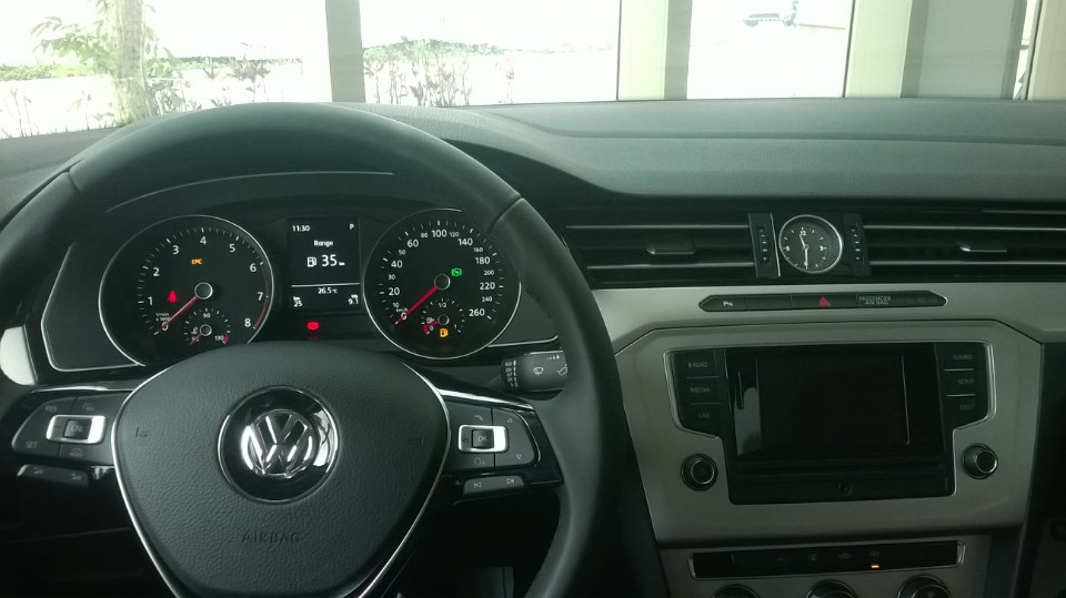 Volkswagen Passat 2016 - Bán Volkswagen Passat GP nhập Đức tại Cần Thơ, liên hệ 093 828 0264 để là người đầu tiên sở hữu xe