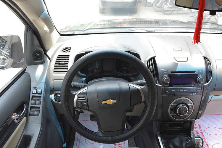 Chevrolet Colorado LTZ 2013 - Bán xe Chevrolet Colorado LTZ đời 2013, màu nâu, nhập khẩu chính hãng mới 95%, 515tr