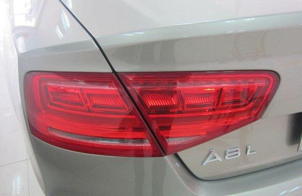 Audi Quattro A8 L 2011 - Trúc Anh Auto cần bán lại xe Audi Quattro A8 L đời 2011, màu vàng, nhập khẩu nguyên chiếc chính chủ