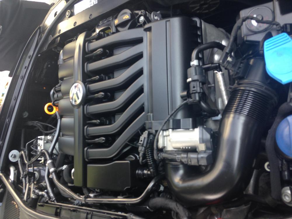 Volkswagen Phaeton 2014 - Xe sang Volkswagen Phaeton mới 100%, màu đen