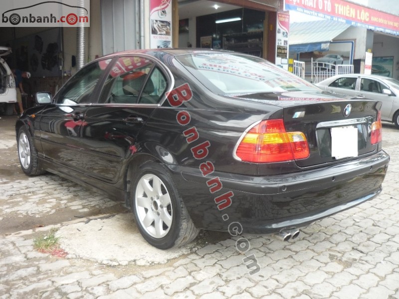 BMW 3 Series 325i 2002 - Cần bán xe BMW 3 Series 325i đời 2002, màu đen xe gia đình