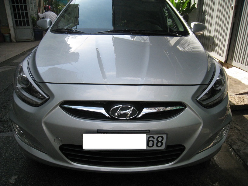 Hyundai Acent 2014 - Bán xe Hyundai Acent 2014, màu bạc, xe nhập, giá 545tr