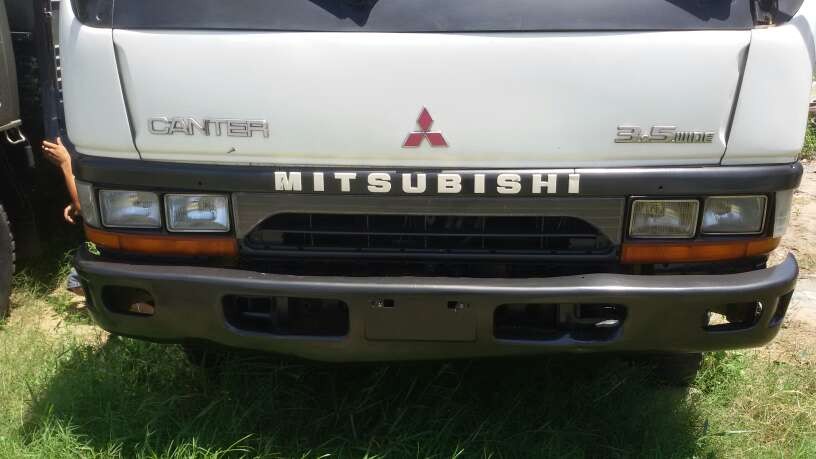 Mitsubishi Canter 3T5 2005 - Cần bán xe Mitsubishi Canter 3T5 đời 2005, màu trắng
