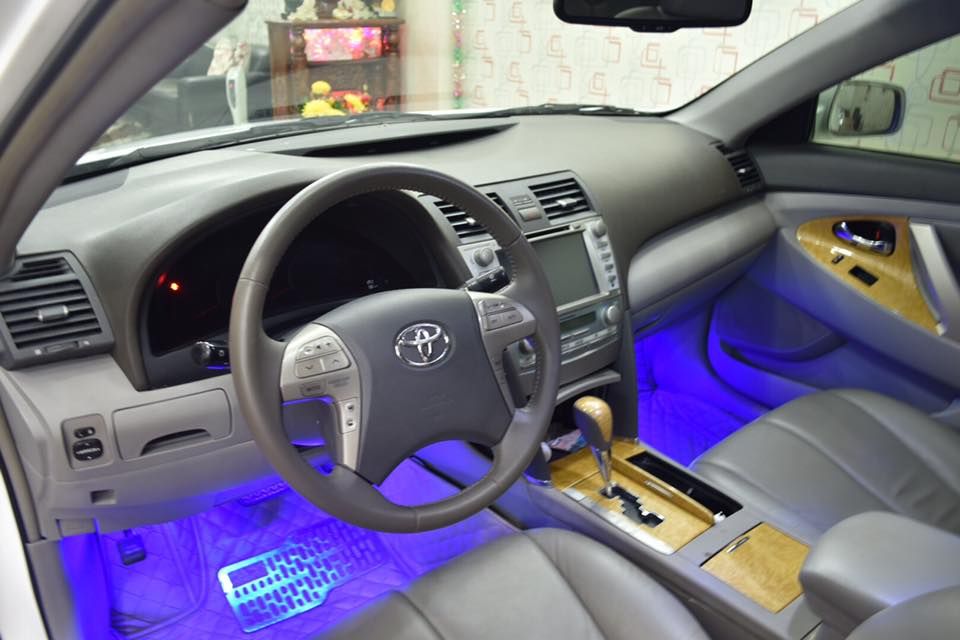 Toyota Camry XLE 2013 - Cần bán gấp Toyota Camry XLE đời 2009, màu trắng, xe nhập giá cạnh tranh