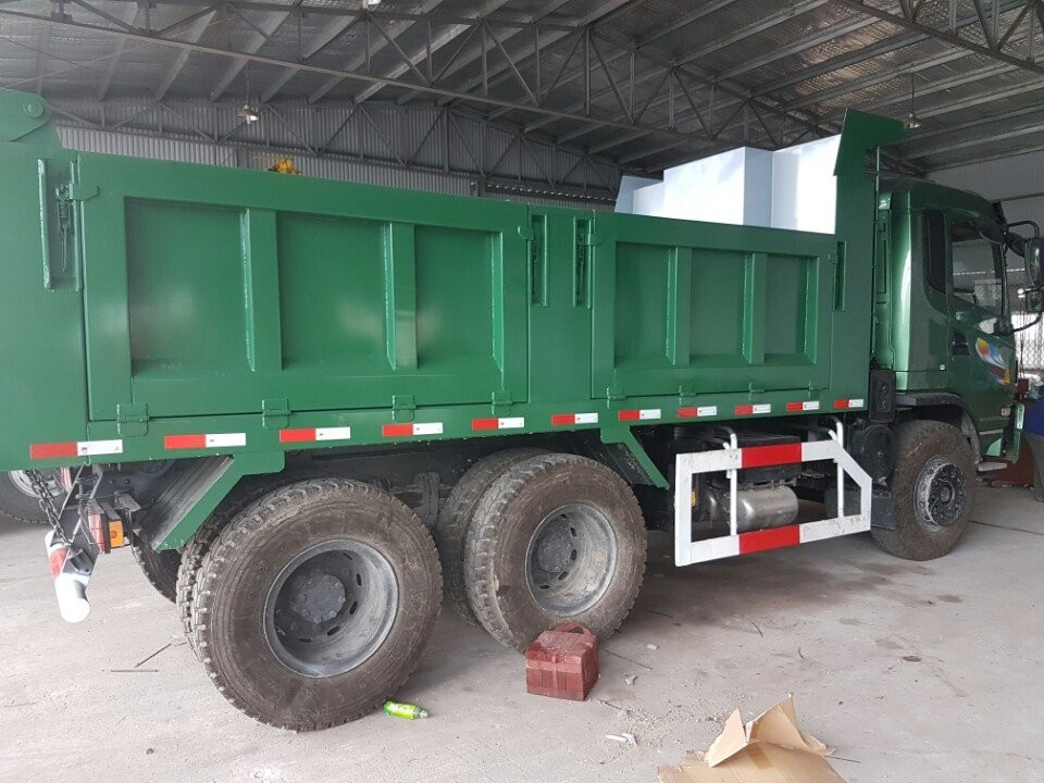 Dongfeng (DFM) 1,5 tấn - dưới 2,5 tấn 2016 - Bán xe ben 3 chân dongfeng máy 260, công ty Bình An bán xe ben dongfeng thùng 11 khối tải 13.3 tấn