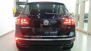 Volkswagen Touareg GP 2016 - Dòng xe gầm cao Volkswagen Touareg 3.6l GP 2016, màu đen, nhập Đức. Tặng 100% thuế trước bạ+tất cả chi phí lăn bánh