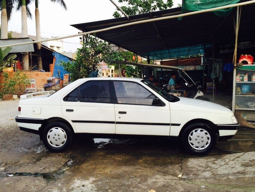 Peugeot 405 1995 - Cần bán xe Peugeot 405 đời 1995, màu trắng 