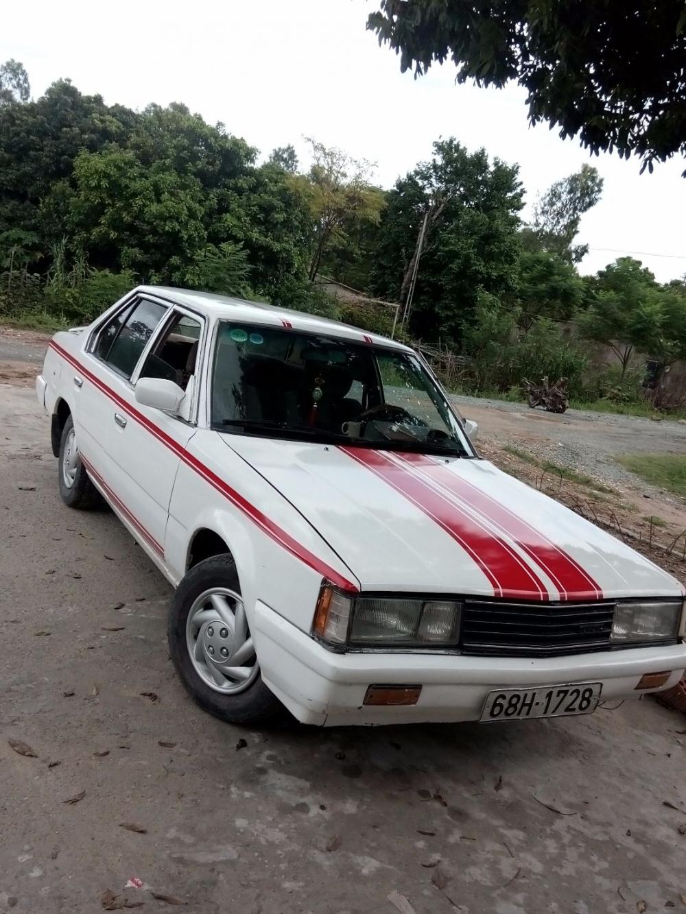 Toyota Corona 1983 - Bán Toyota Corona đời 1983, màu trắng