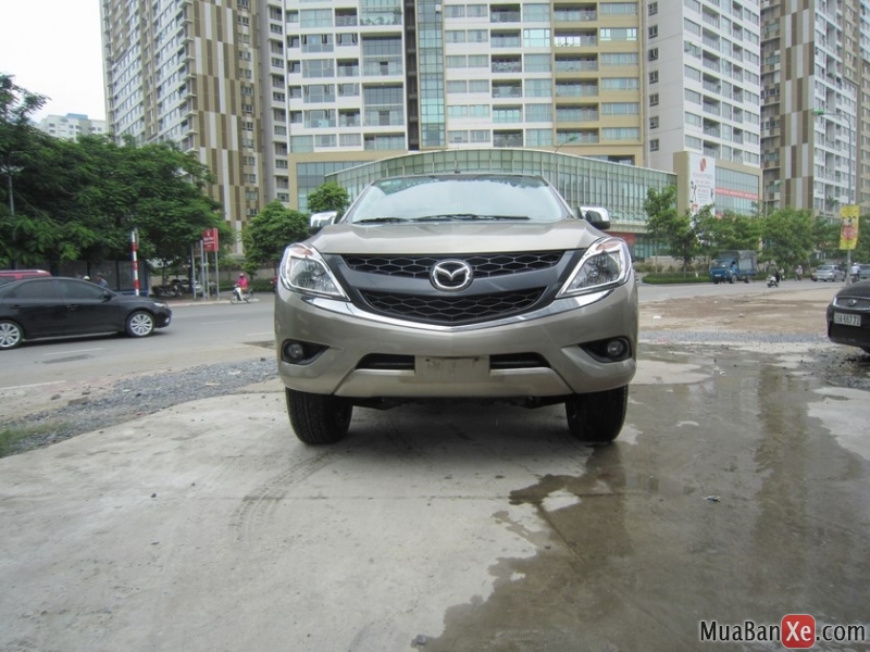 Vinaxuki Xe bán tải 2013 - Bán xe bán tải Mazda BT50 2.2 MT (Số sàn, 2 cầu) 2013 giá 499 triệu  (~23,762 USD)