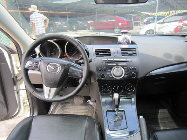 Mazda 5 2010 - Bán Mazda 3 hatchback AT 2010, 555 triệu