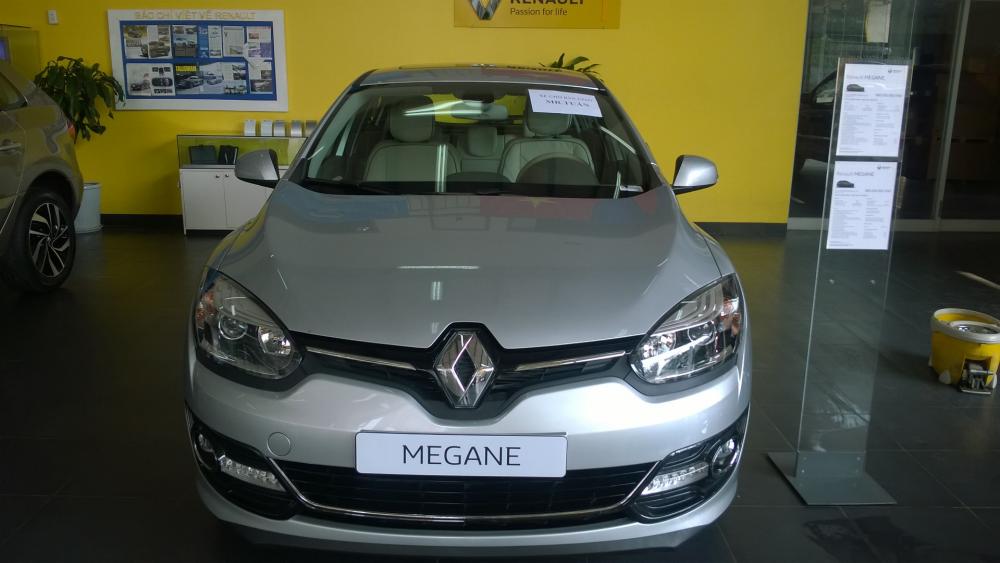 Renault Megane 2016 - Cần bán Renault Megane đời 2016, màu bạc, nhập khẩu