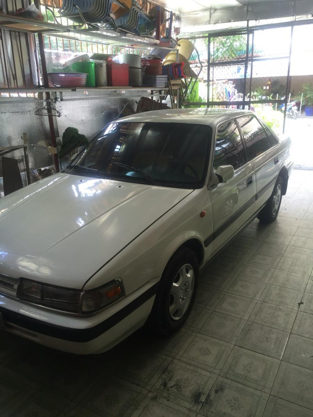 Mazda 323 1989 - Cần bán Mazda 323 đời 1989, màu trắng 
