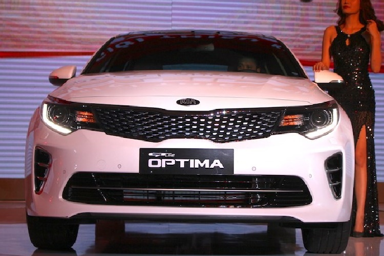 Kia Optima GAT 2018 - Bán Kia Optima GAT sản xuất 2018, màu trắng chính hãng