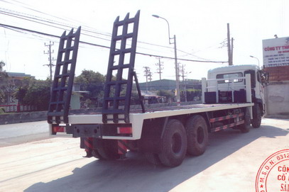 Dongfeng (DFM) L315 2016 - Bán xe chở máy công trình, xe nâng đầu 4 chân Dongfeng