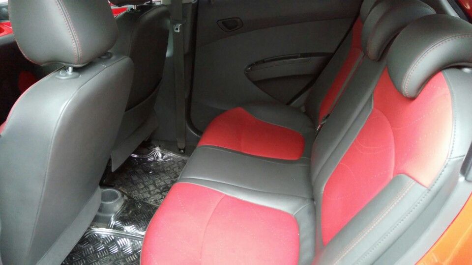 Chevrolet Spark 1.0LTZ  2014 - Cần bán lại xe Chevrolet Spark 1.0LTZ đời 2014, màu đỏ xe gia đình, 335 triệu