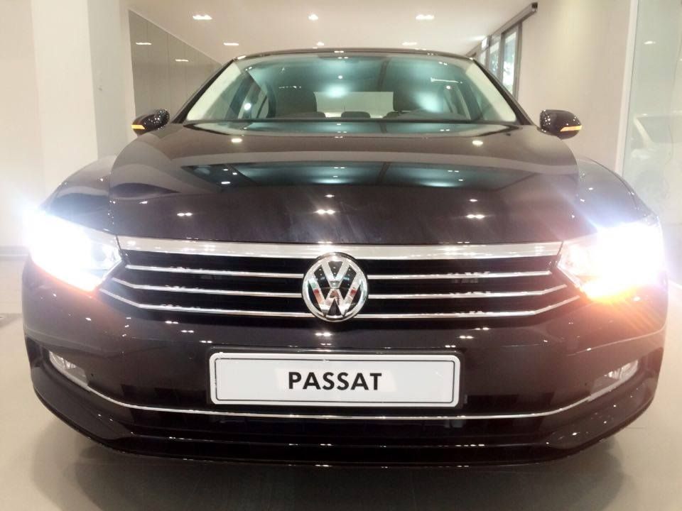 Volkswagen Passat 2016 - Cần bán xe Volkswagen Passat sản xuất 2016, nhập khẩu nguyên chiếc