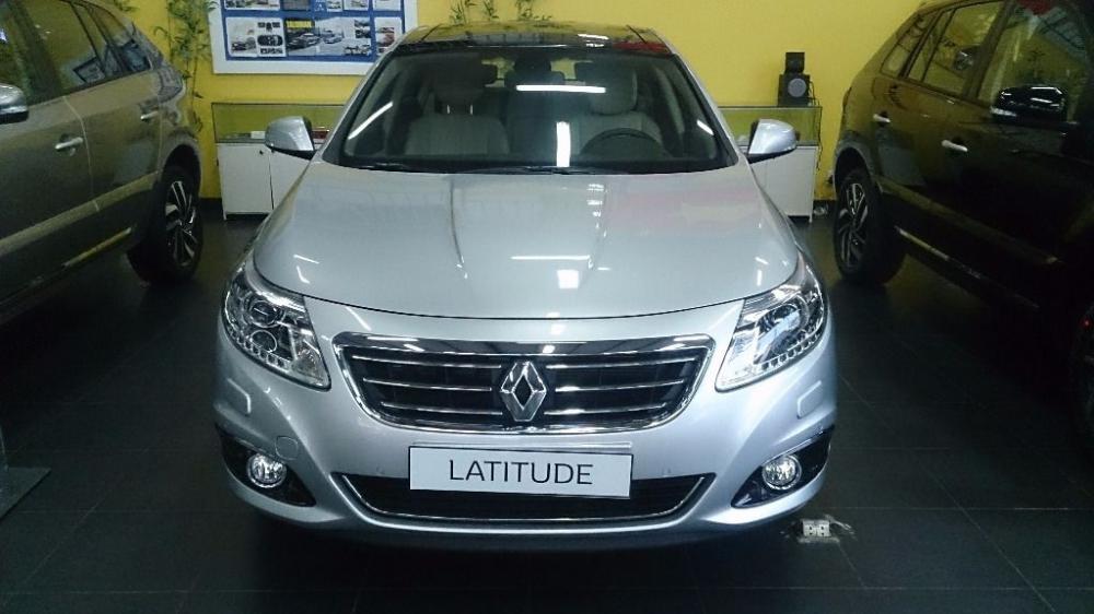 Renault Latitude    2.0 2016 - Cần bán xe Renault Latitude 2.0 đời 2016, màu bạc, xe nhập