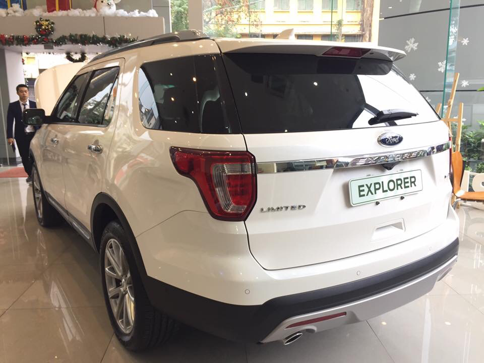 Ford Explorer Limitted 2016 - Bán Ford Explorer năm 2016 màu trắng, 2 tỷ 180 triệu nhập khẩu. Có xe giao ngay liên hệ: 0934.635.227