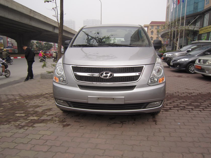 Hyundai H-1 Starex 2013 - Bán Hyundai H-1 Starex đời 2013, màu xám, xe nhập giá cạnh tranh