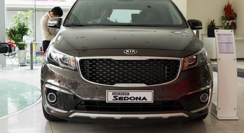 Kia VT250 GATH 2018 - Cần bán Kia Sedona GATH năm 2018, màu nâu, hỗ trợ trả góp, LH: 0989.240.241