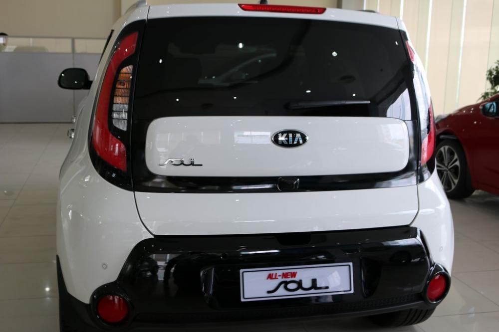 Kia Soul 2015 - Cần bán Kia Soul đời 2015, màu trắng