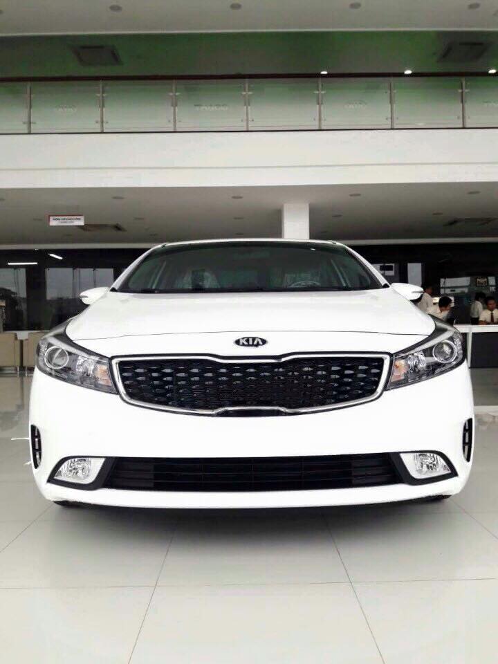 Kia Cerato 1.6MT 2018 - Kia Vĩnh Phúc bán Kia Cerato 1.6MT số sàn 2018, mới 100%, hỗ trợ trả góp lên đến 90%