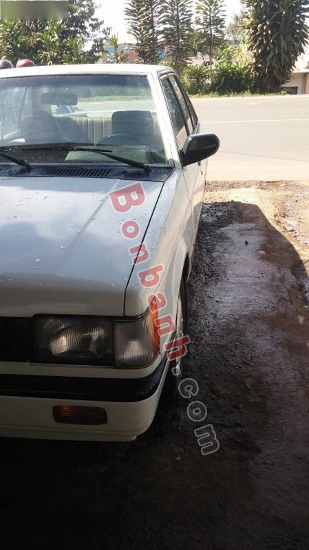 Mitsubishi Lancer 1989 - Bán Mitsubishi Lancer 1989, màu trắng, nhập khẩu chính hãng, giá chỉ 34 triệu