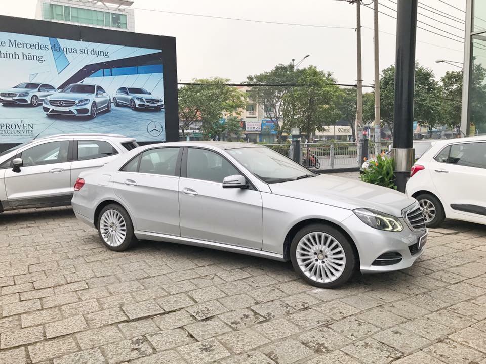 Mercedes-Benz E400 2013 - Bán Mercedes đời 2013, màu bạc, nhập khẩu chính hãng