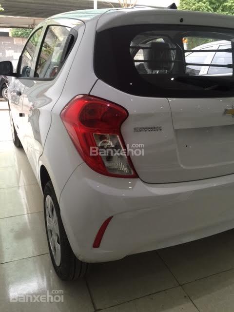 Chevrolet Spark Van 2016 - Cần bán xe Chevrolet Spark 2016, màu trắng, nhập khẩu nguyên chiếc