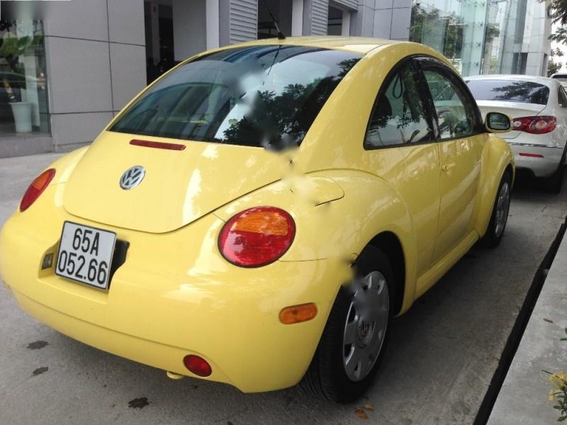 Volkswagen Beetle 2004 - Mình bán xe Volkswagen Beetle 2004, màu vàng, nhập khẩu chính hãng