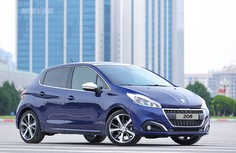 Peugeot 208 2017 - Peugeot 208 Facelift, giá ưu đãi, 5 màu lựa chọn