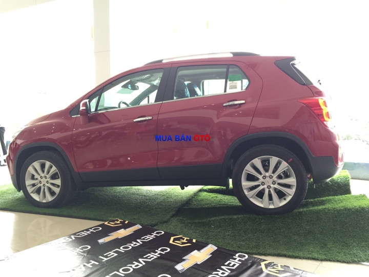 Chevrolet Tracker 2017 - Bán xe Chevrolet Tracker LT 2017