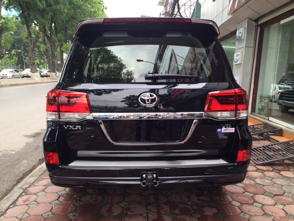 Toyota Land Cruiser VX.R 2017 - Cần bán Toyota Land Cruiser VX. R đời 2017, màu đen, xe giao ngay