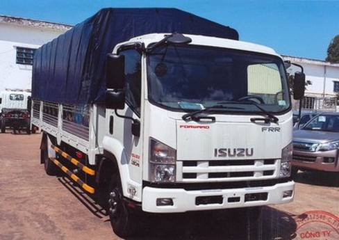 Isuzu F-SERIES  FRR90N 2017 - Bán xe tải Isuzu 6.2 tấn 2016, thùng 6.7m giao ngay