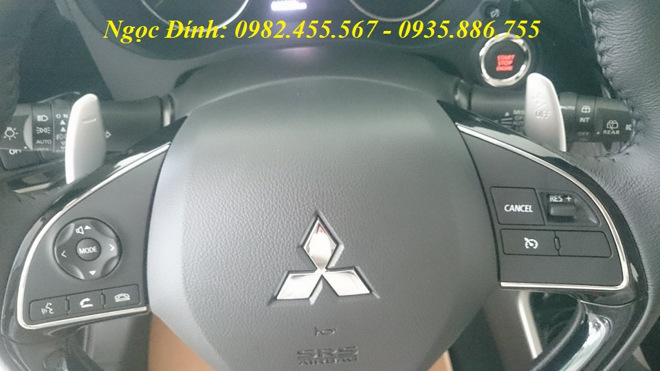 Mitsubishi Stavic 2.0 CVT 2017 - Bán xe Outlander nhập khẩu Đà Nẵng, mua xe Outlander giá tốt Đà Nẵng, giá xe Outlander 2017 Đà Nẵng