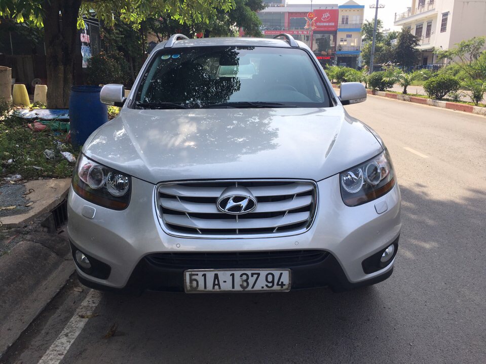 Hyundai Santa Fe SLX 2011 - Cần bán xe Hyundai Santa Fe SLX 2011, full options, màu bạc, nhập khẩu