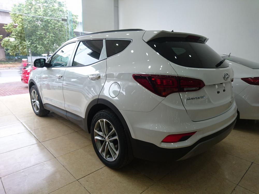 Hyundai Santa Fe 2018 - Hyundai Santa Fe máy xăng SX 2018 màu trắng các phiên bản giao ngay, khuyến mãi lớn, cam kết giá tốt nhất