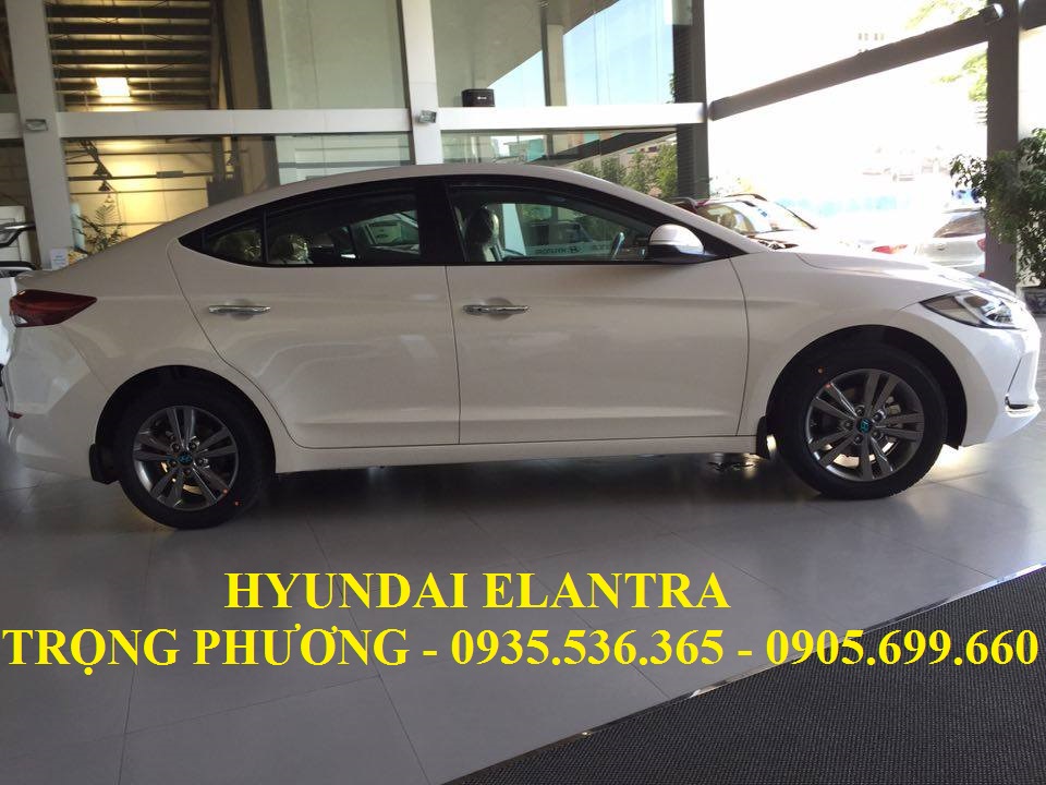 Hyundai Elantra 2017 - Bán xe Hyundai Elantra  đà nẵng, LH : 0935.536.365 – TRỌNG PHƯƠNG